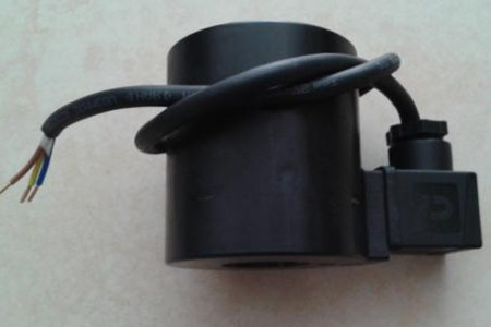 電磁線(xiàn)圈的電感主要起到什么作用？